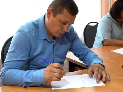 Координатор Калмыцкого отделения ЛДПР Хрущев подал документы в избирком РК на пост Главы Калмыкии