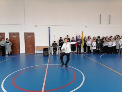 Школьники Калмыкии показали знания в олимпиаде по калмыцкому языку