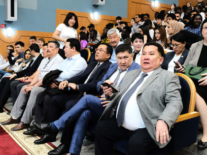 В столице Калмыкии прошел Форум иностранных выпускников КалмГУ «Образование через всю жизнь»