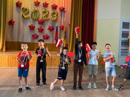 В Элисте завершили работу лагеря дневного пребывания