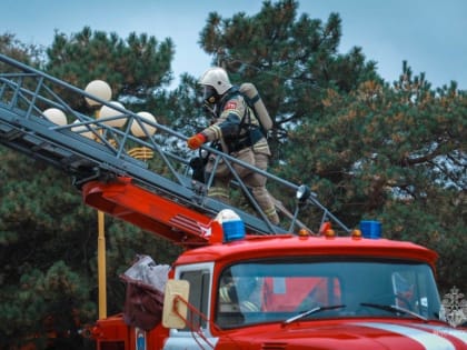 Огнеборцы Калмыкии отработали навыки