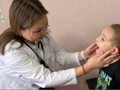 Калмыцкие врачи оказывают помощь в Антрацитовском районе ЛНР