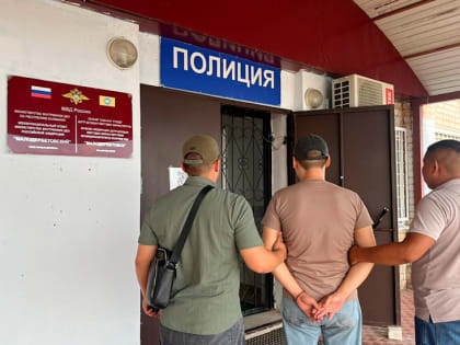 Москвич вымогал деньги у жителя Калмыкии