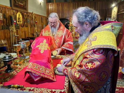 Архиепископ Юстиниан совершил Литургию в Свято-Духовском монастыре Волгограда 