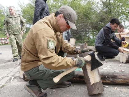 Глава Калмыкии участвует в турслёте