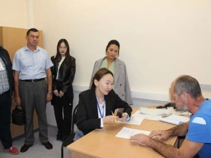 В Калмыкии общественники проверили ход голосования в изоляторе временного содержания