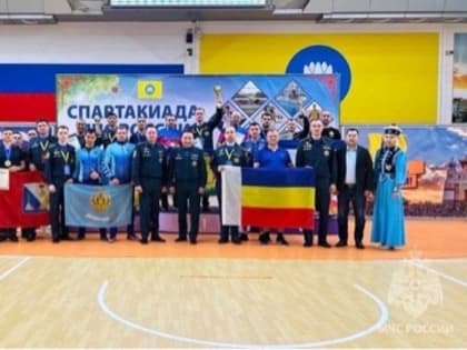 Спасатели Калмыкии заняли второе место в турнире по настольному теннису