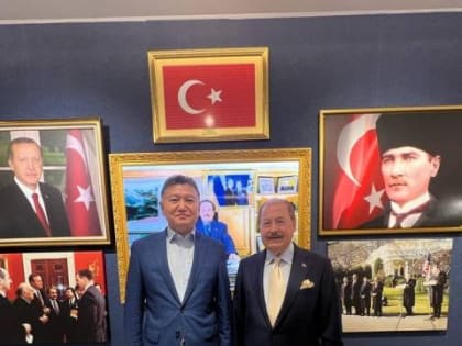 Кирсан Илюмжинов прибыл с деловым визитом в Стамбул