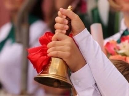 В школах Калмыкии завершают обучение около 1500 учащихся