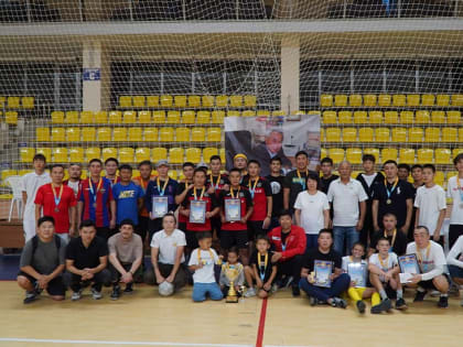 В Калмыкии состоялся турнир по футболу в память о заслуженном работнике культуры