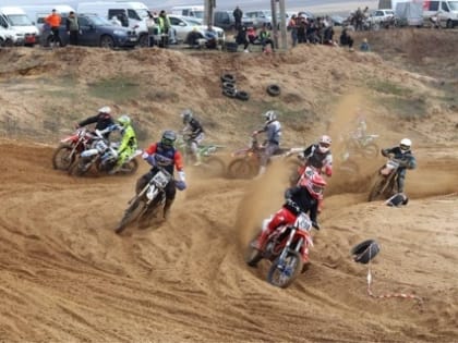 В Калмыкии прошли соревнования по мотоциклетному спорту