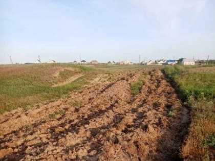 В Элисте провели противопожарную опашку земель
