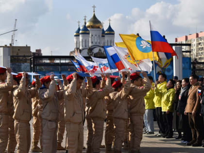 В Калмыкии состоялось мероприятие, посвященное годовщине воссоединения Севастополя и Крыма с Россией