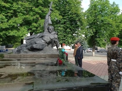 В Калмыкии прошли мероприятия по случаю годовщины воссоединению новых областей с Россией