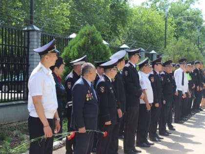 Полицейские Калмыкии отметили годовщину основания Российской полиции