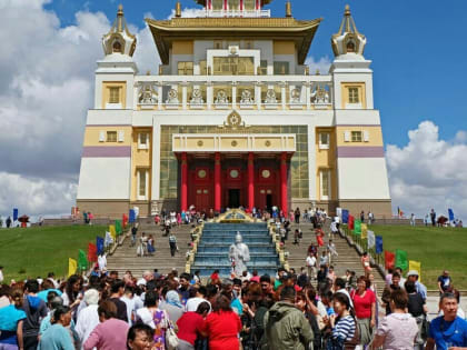 МЕСЯЦ БЛАГИХ ЗАСЛУГ