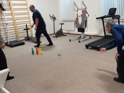 Целинный дом-интернат получил спортивный инвентарь