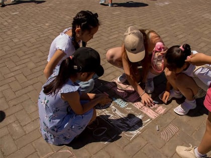 Воспитанники летнего лагеря отметили День России в стенах Национального музея Калмыкии