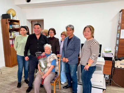 В РИА «Калмыкия» на заслуженный отпуск проводили одного из опытнейших работников печати