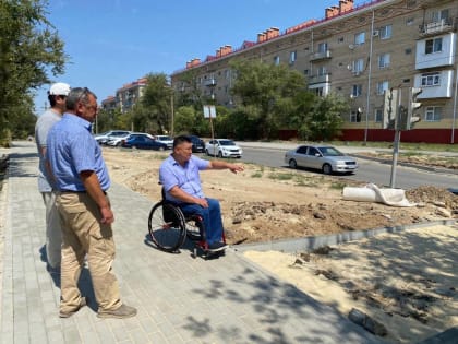 Александр Каманджаев провел мониторинг дорог на доступность маломобильных групп населения