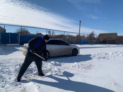 «Снежный десант» продолжает свою работу в Элисте