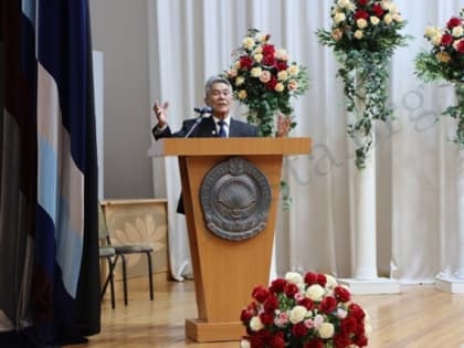 Народному поэту Калмыкии Владимиру Нурову исполнилось 85 лет