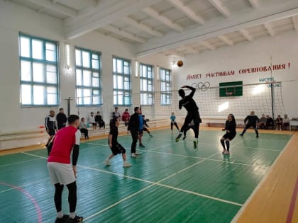 Волейболисты из трех районов Калмыкии состязались в Яшкуле