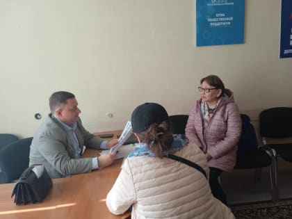 Максим Сорокин провел прием граждан по личным вопросам
