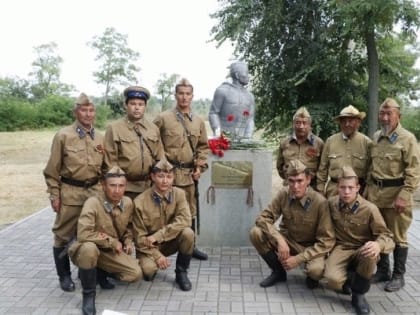 В Калмыкии состоялся второй конный поход по маршруту 110-ой кавдивизии