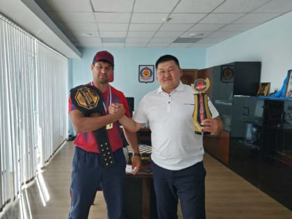 Калмыцкий спортсмен завоевал золото в турнире по гиревому спорту