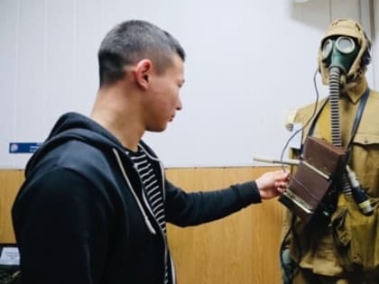 Спасатели Калмыкии рассказали студентам КалмГУ об истории ведомства