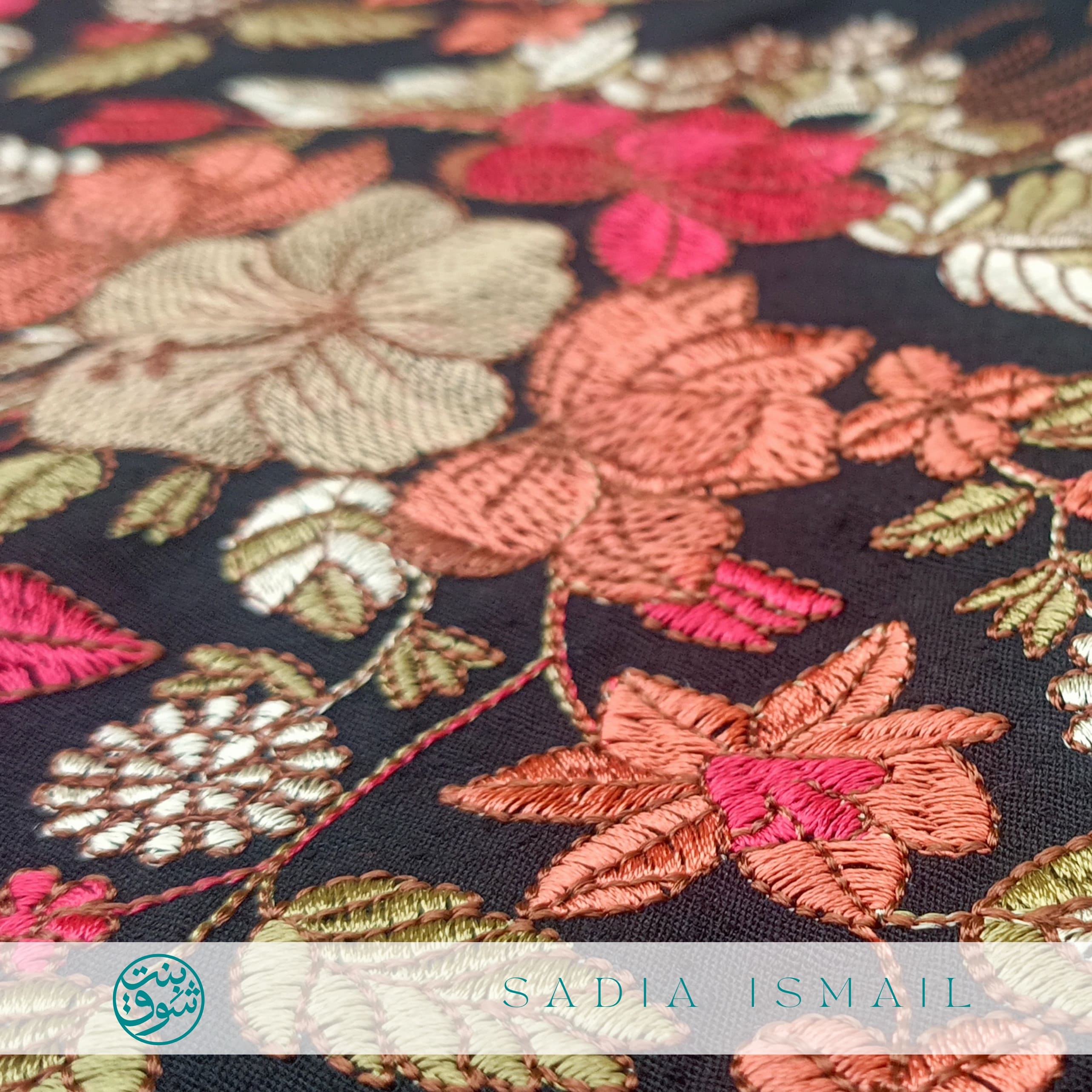 Noir Flora - Shawl + Suit