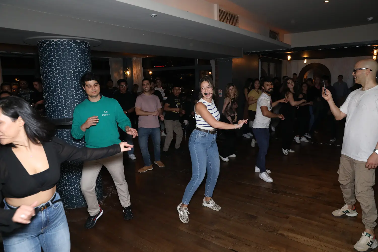 Dancing Dublin Salsa Academy Bachata 2