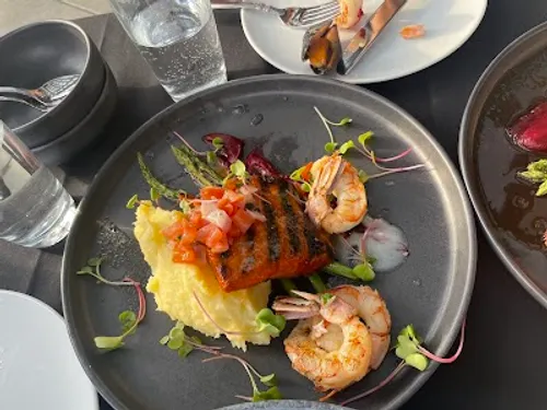 Image of PIER 7 Restaurant + Bar