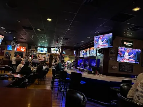 Image of Baselines Pub