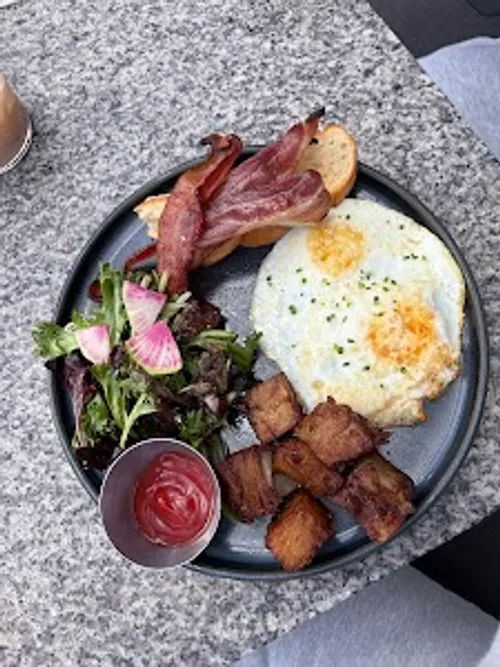 Image of Earls Kitchen + Bar