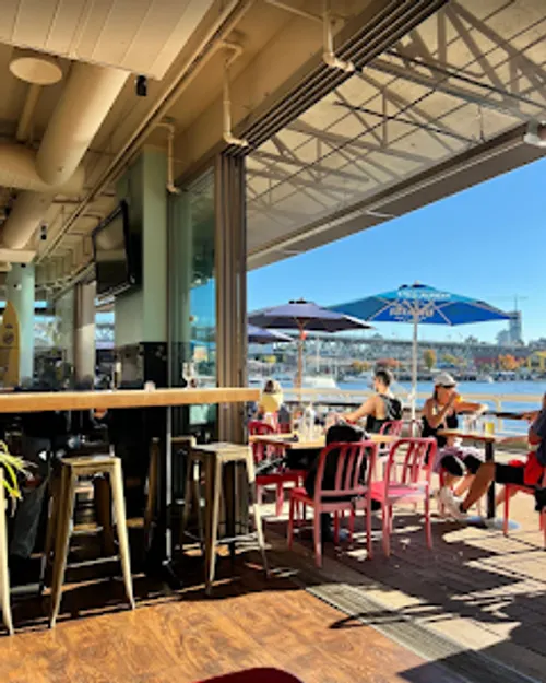 Image of Beach Ave Bar and Grill