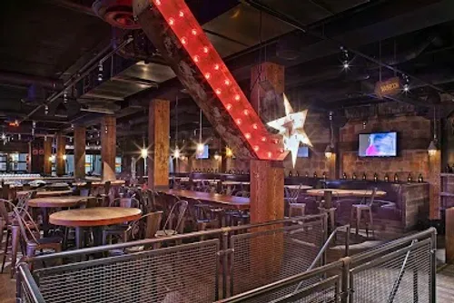 Image of LOCAL Public Eatery 8th Avenue