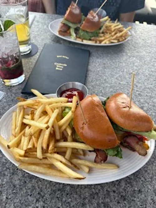 Image of Earls Kitchen + Bar