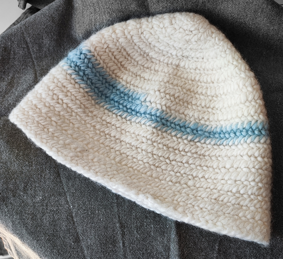 Simple nåldinded hat