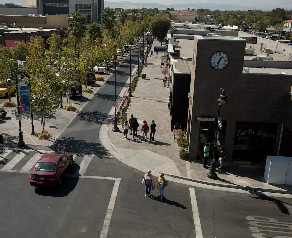 Movers in Lancaster, CA