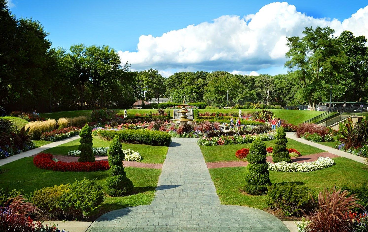 Phillips Park Zoo SVL