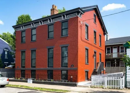 MainStrasse Village SVL