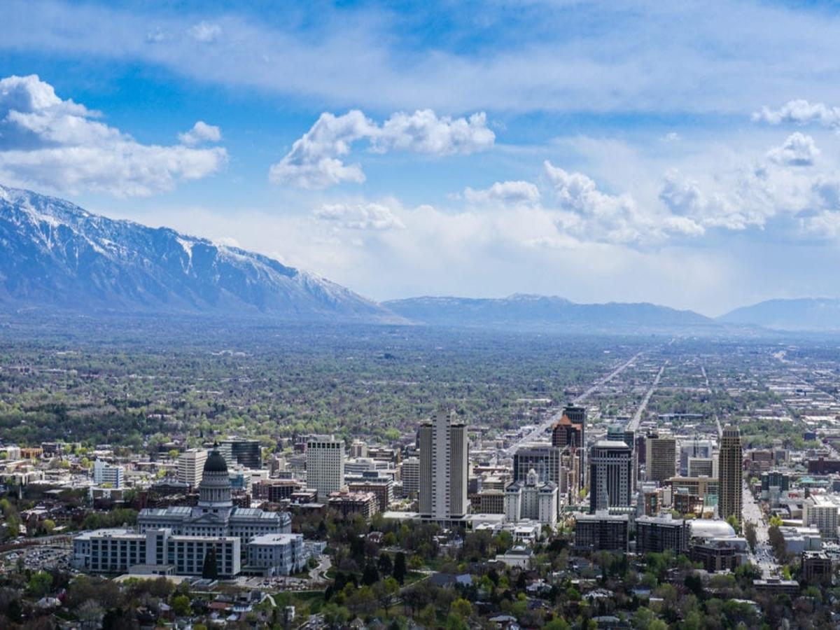 The Best Neighborhoods in Sandy SVL