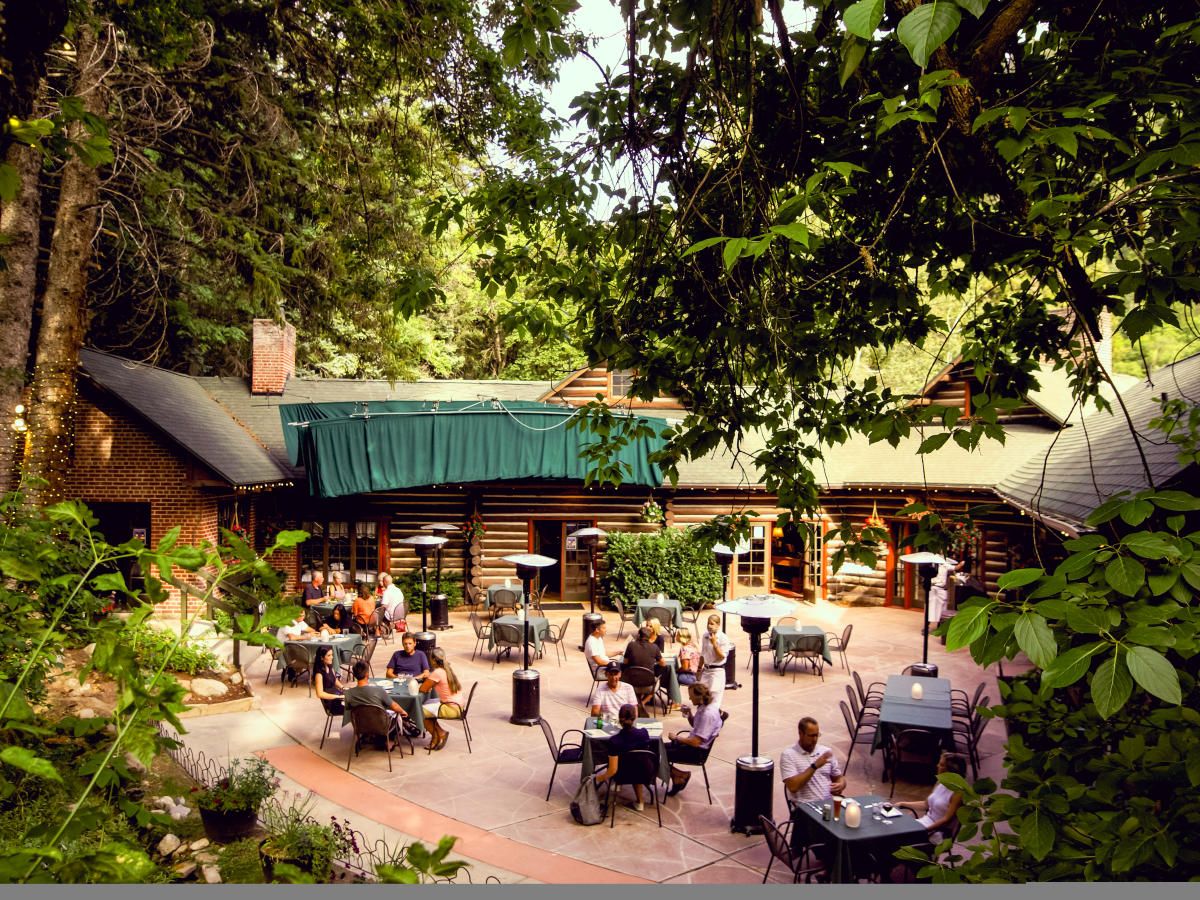 Outdoor Recreation and Dining Escape SVL