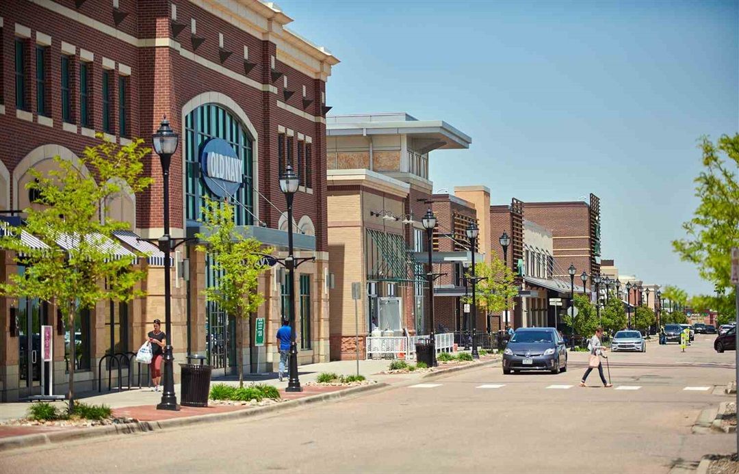 Centennial, CO movers