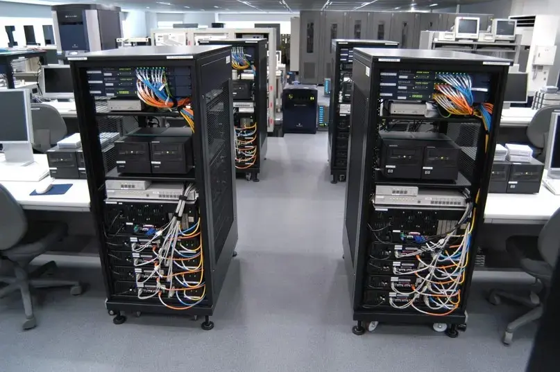 How to Choose the Right Server Infrastructure for Your Business