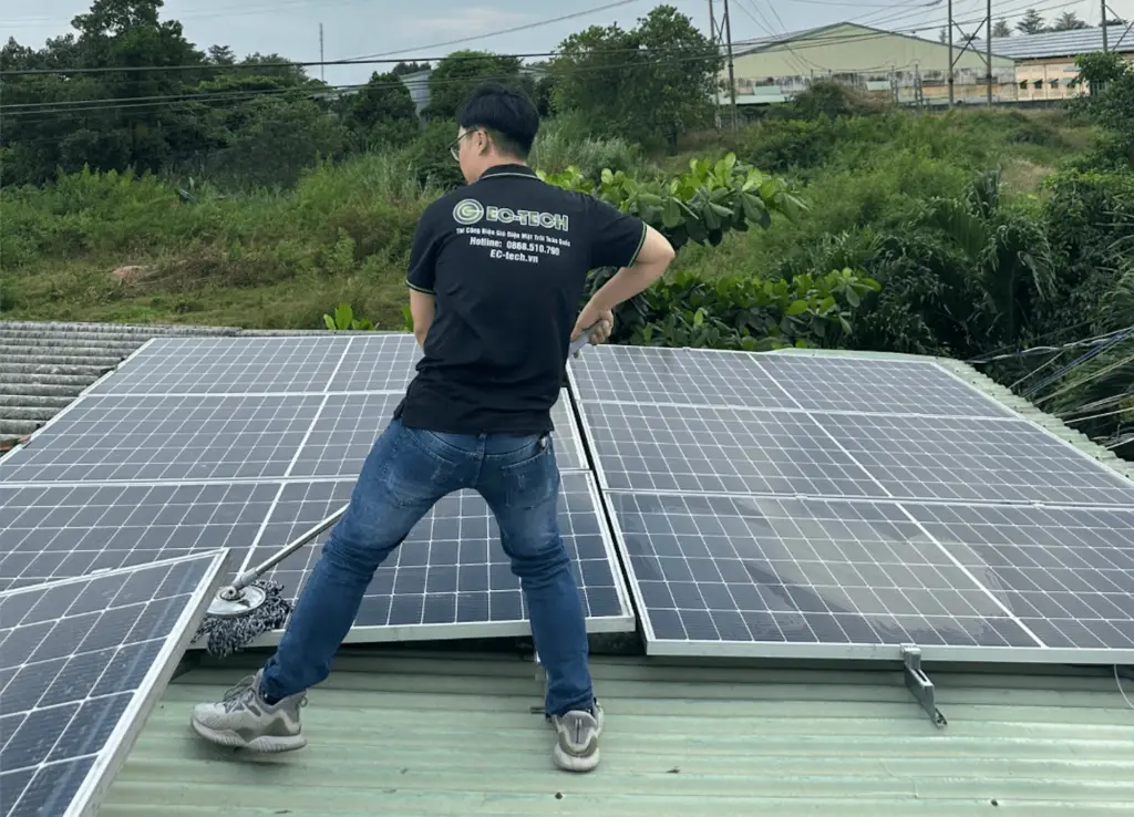 bảo trì hệ thống điện mặt trời
