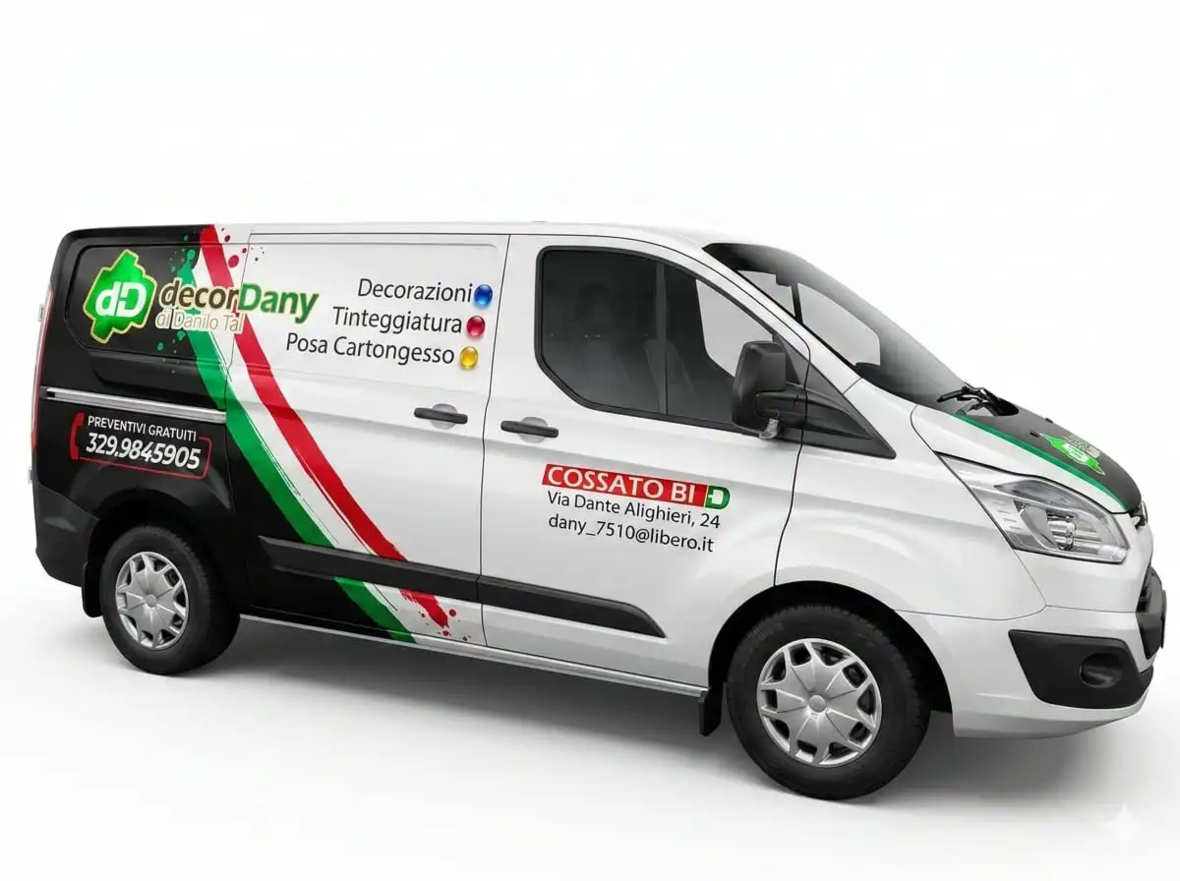 Scritte adesive e loghi per wrapping flotte aziendali a Roma