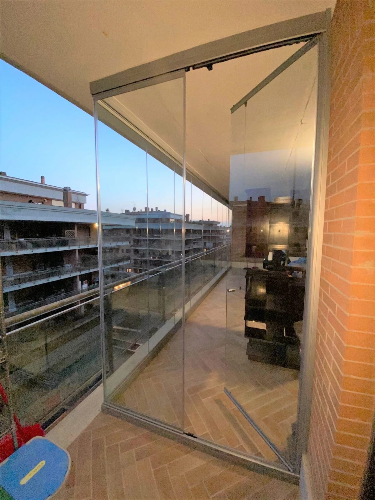 Rigenerazione balcone con vetro Roma - Ristrutturazione esterni